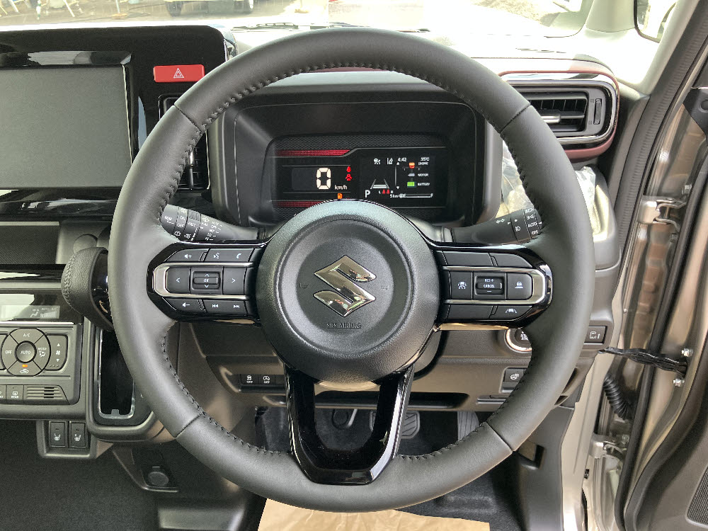 スズキ スペーシアカスタム HYBRID XS 11枚目