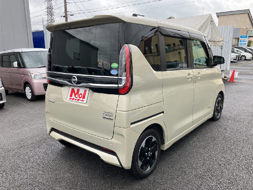 ニッサン　ルークス　ハイウェイスターX　快適パックA（9ナビ）3枚目