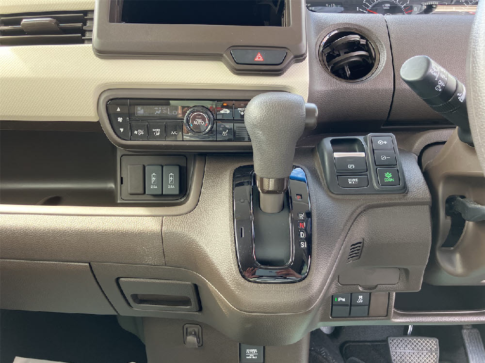 ホンダ　Ｎ ＢＯＸ　L16枚目