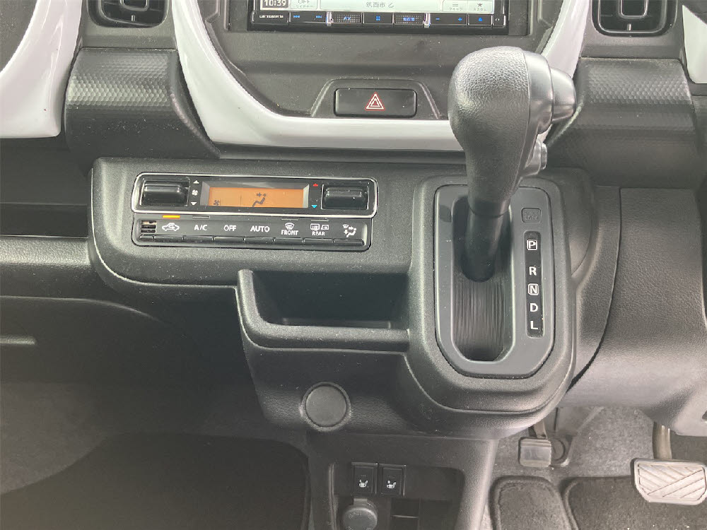 マツダ　フレアクロスオーバー　HYBRID　XG18枚目