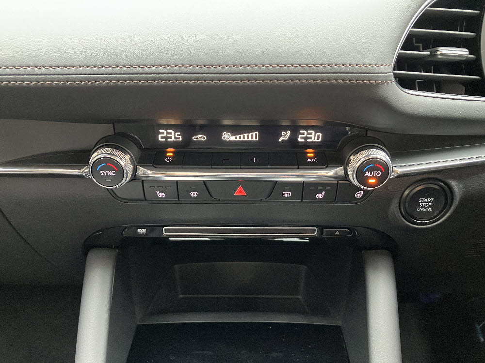 マツダ　ＭＡＺＤＡ３セダン 20S Proactive T-S15枚目