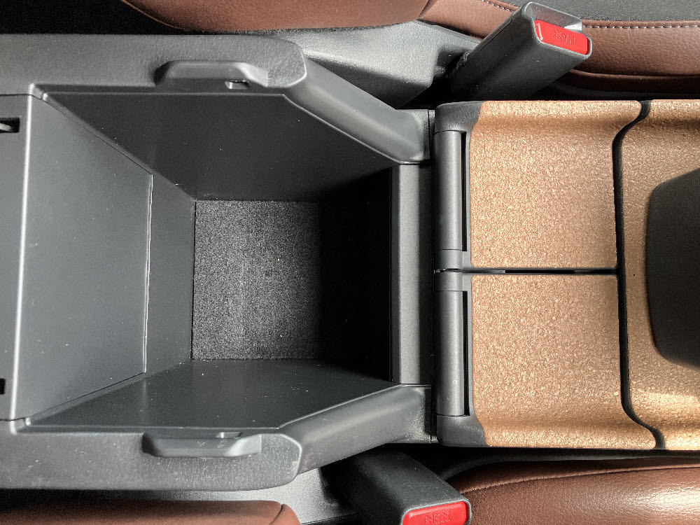 マツダ　ＭＸ－３０ ベーシックPKG + インダストリアルクラシックPKG17枚目