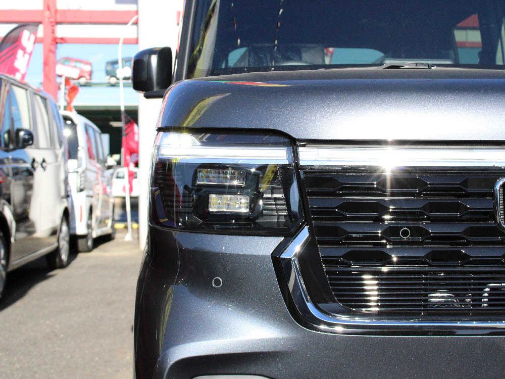 ホンダ　N BOXカスタム　8インチディスプレイオーディオ7枚目