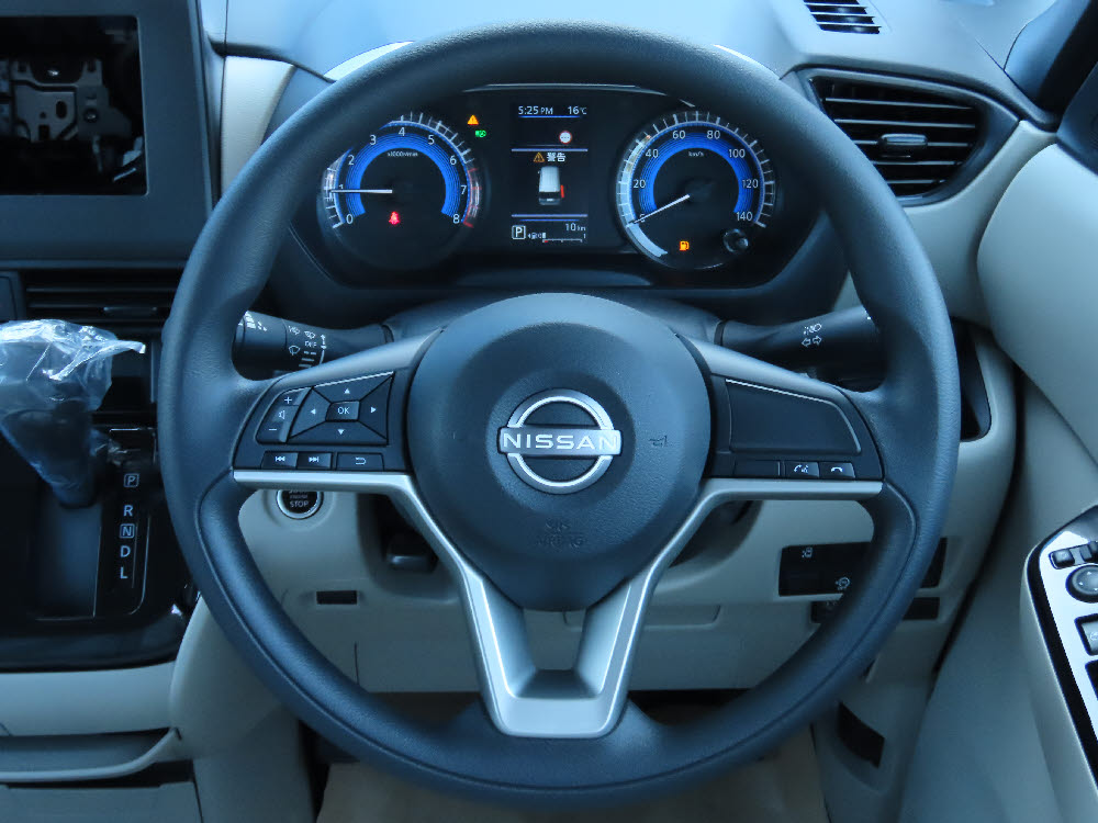 ニッサン　ルークス　X　14枚目