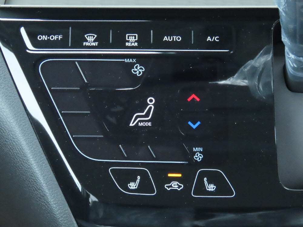 ミツビシ　デリカミニ　Gプレミアム13枚目