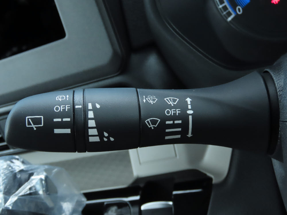 ミツビシ　デリカミニ　Gプレミアム17枚目