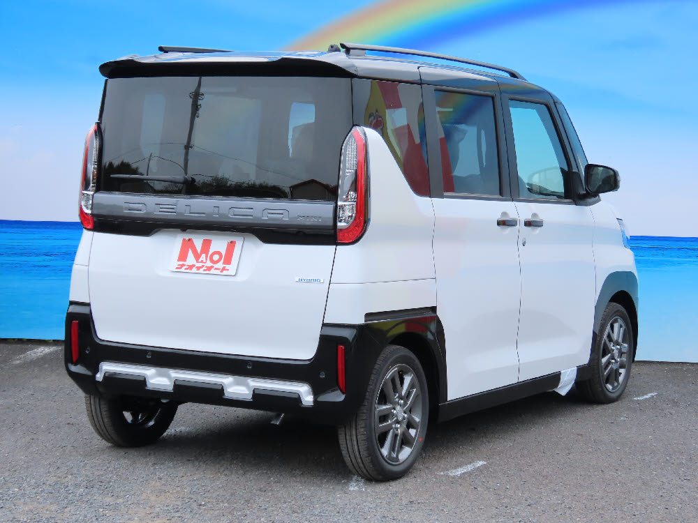ミツビシ　デリカミニ　Gプレミアム4枚目