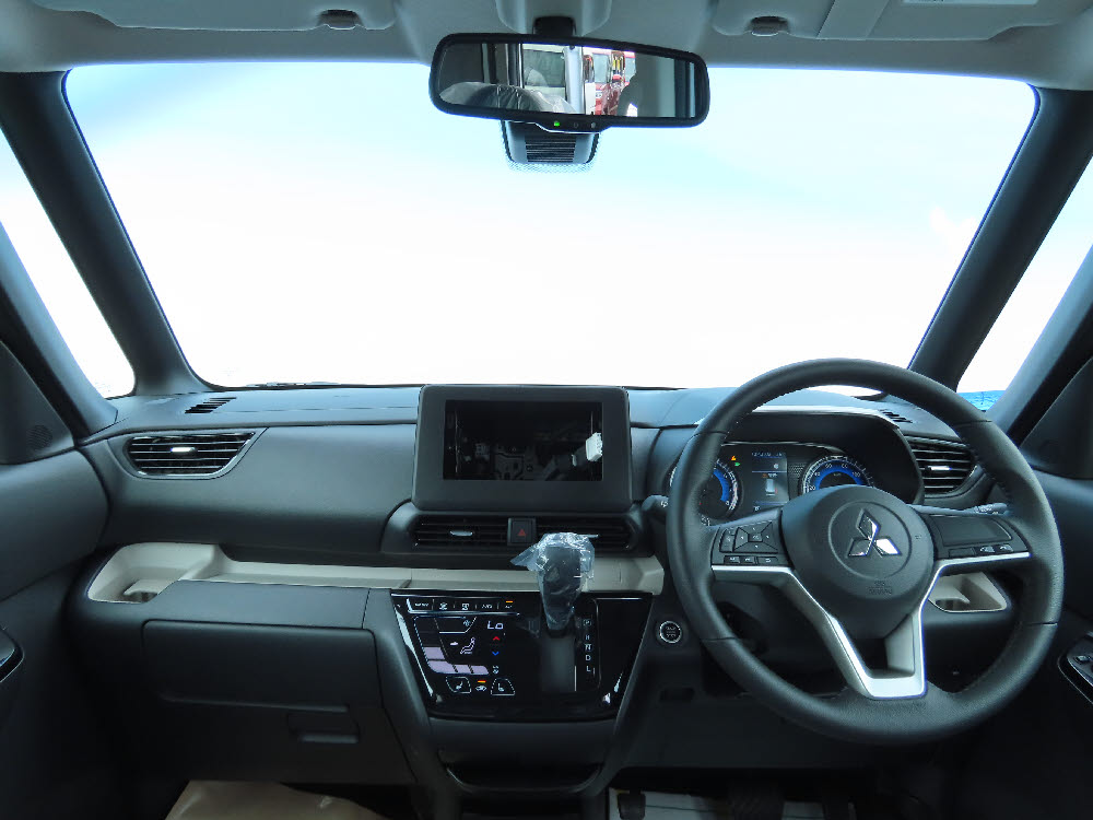 ミツビシ　デリカミニ　G11枚目