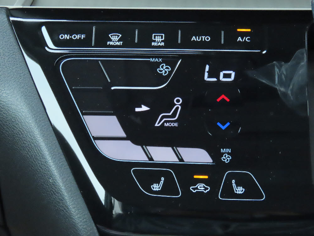 ミツビシ　デリカミニ　G13枚目