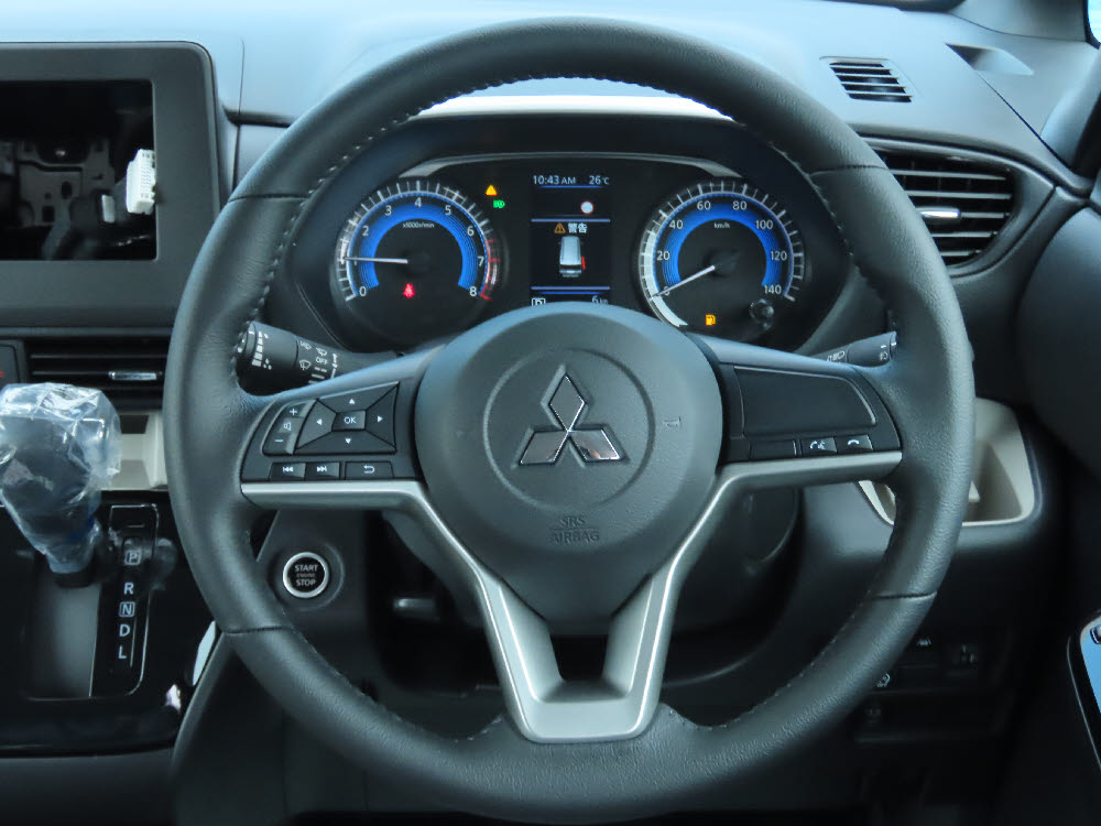 ミツビシ　デリカミニ　G15枚目