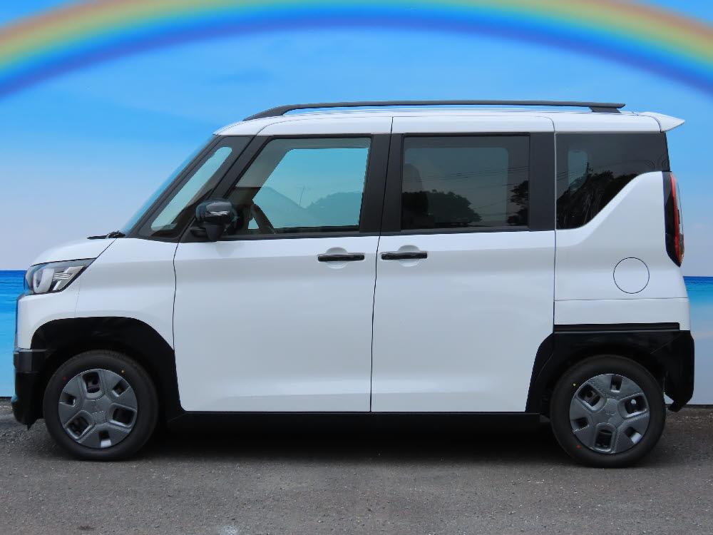 ミツビシ　デリカミニ　G7枚目