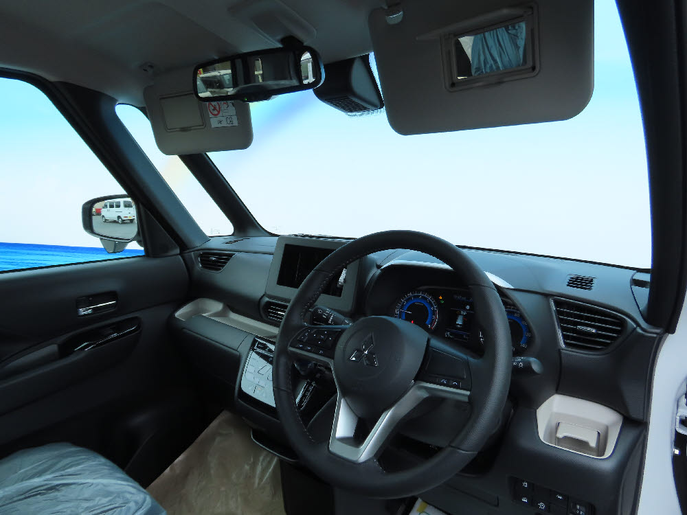 ミツビシ　デリカミニ　G8枚目