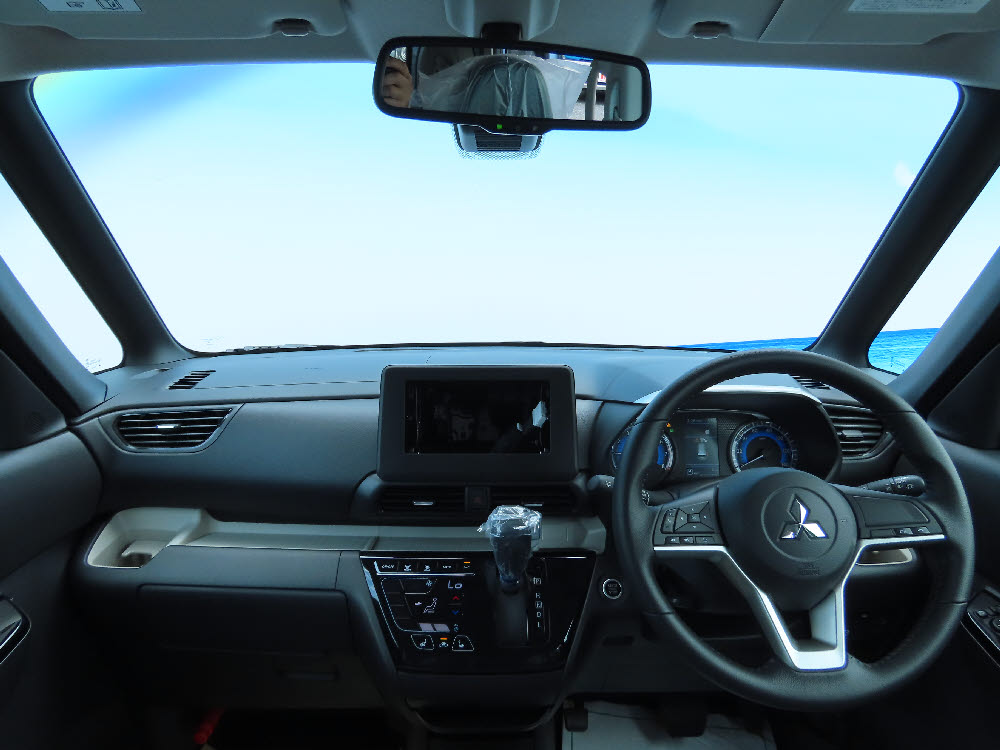 ミツビシ　デリカミニ　Ｇ　11枚目