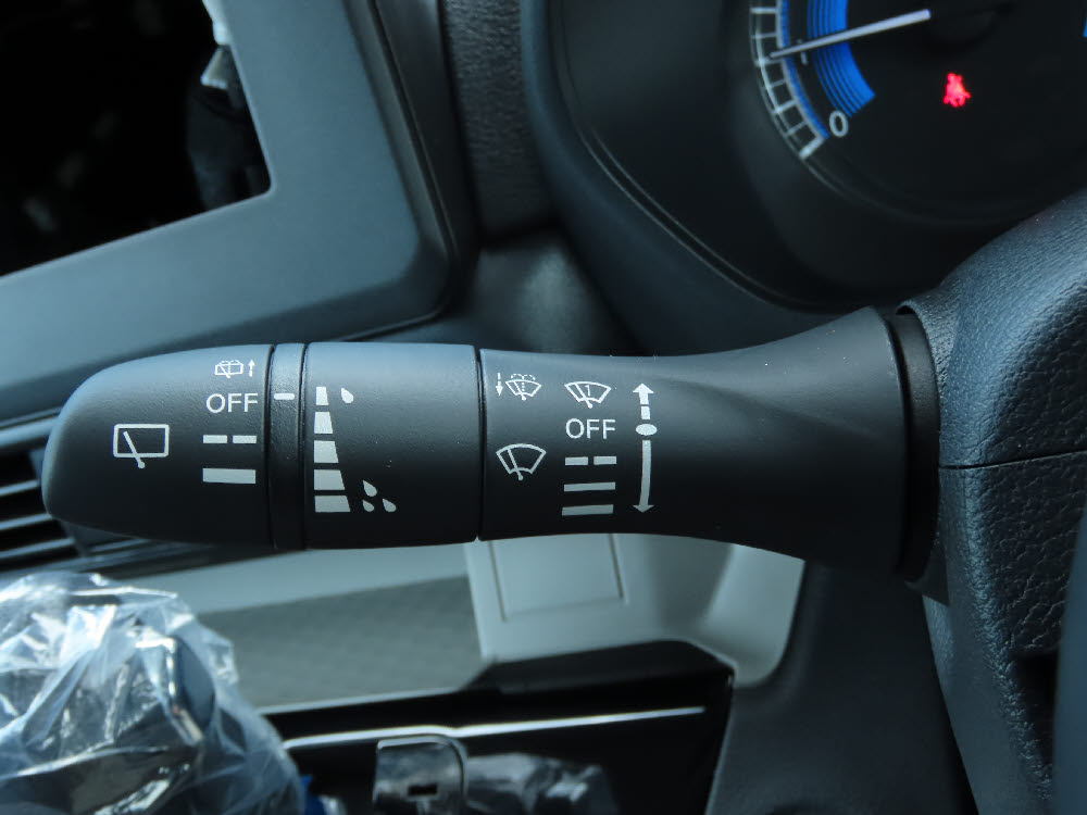 ミツビシ　デリカミニ　Ｇ　17枚目