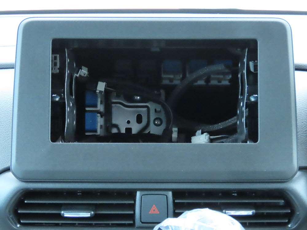 ミツビシ　デリカミニ　Ｇ　プレミアム12枚目