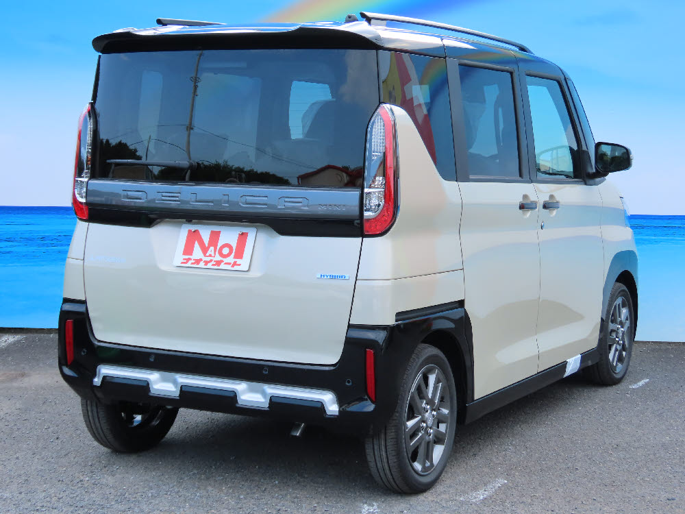 ミツビシ　デリカミニ　Ｇ　プレミアム4枚目