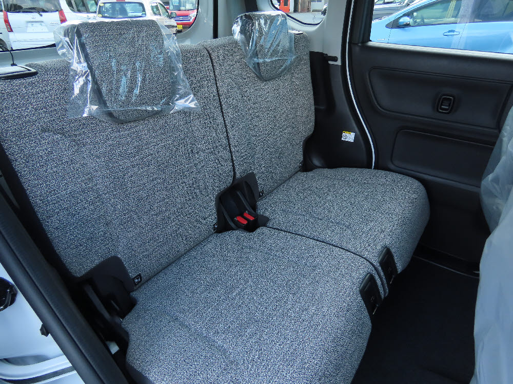 スズキ　スペーシア G10枚目