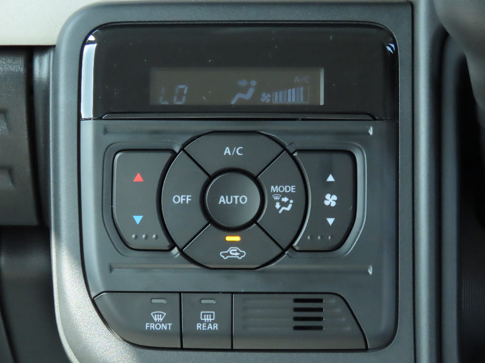 スズキ　スペーシア G13枚目