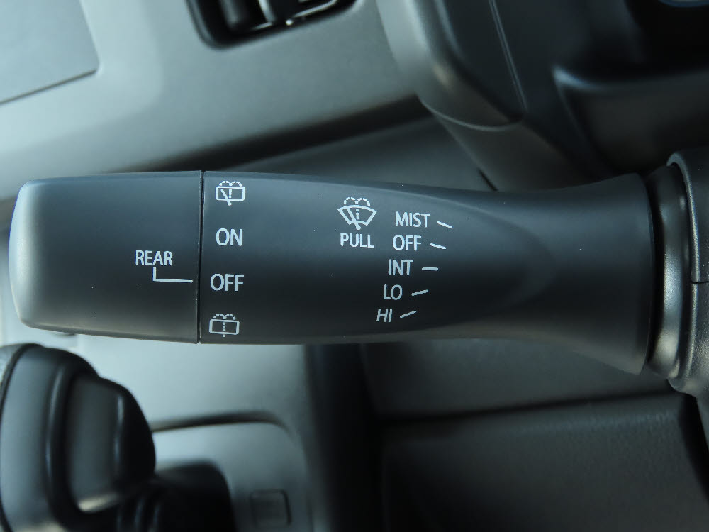 スズキ　スペーシア G17枚目