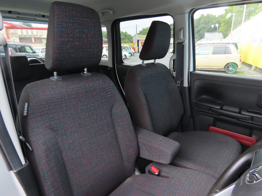 マツダ　フレアワゴン ハイブリッドXG9枚目