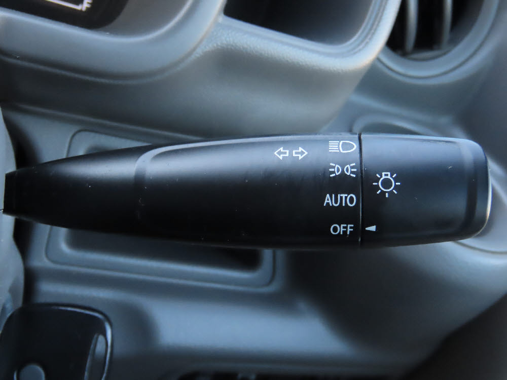 スズキ　エブリィバンPCリミテッドセーフティーサポート18枚目