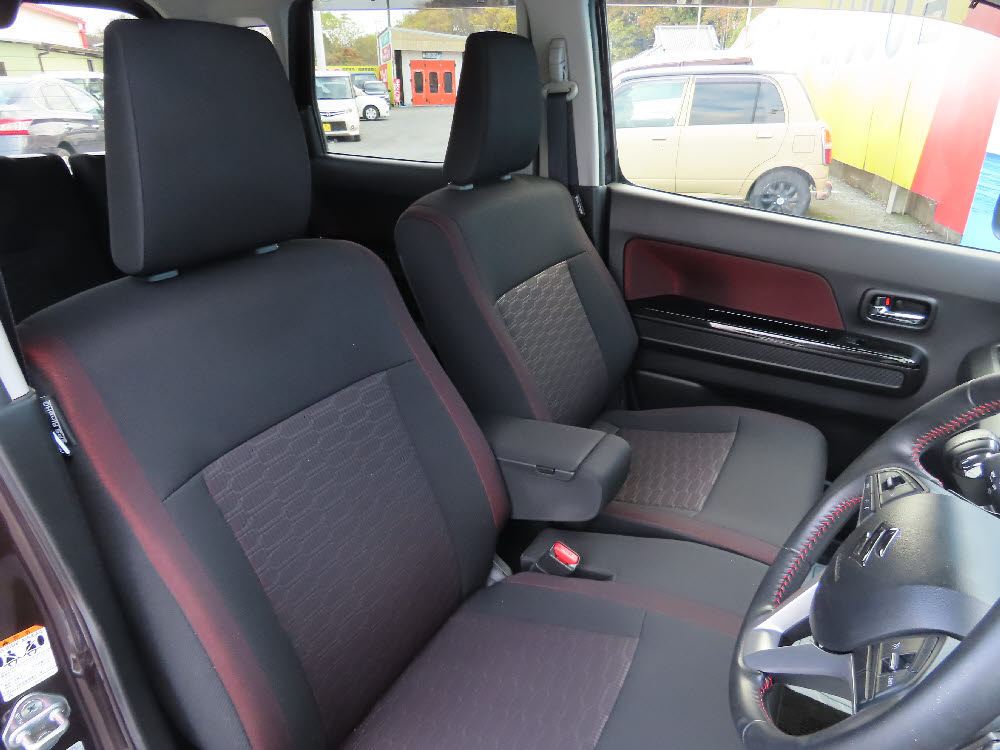 スズキ　ワゴンＲスティングレー　HYBRID　T9枚目