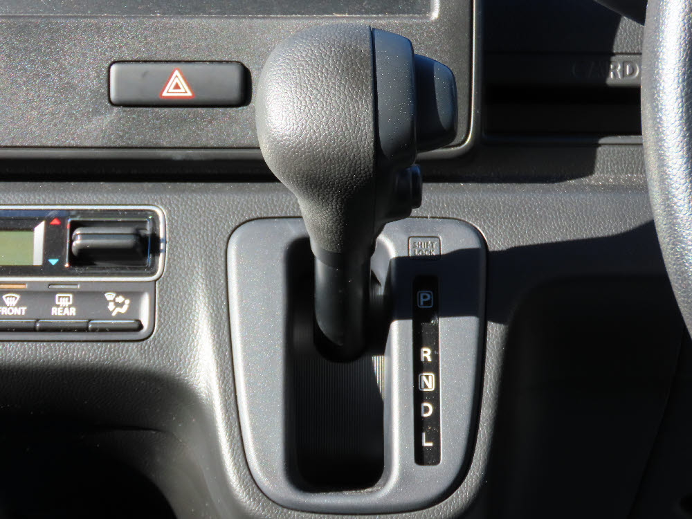 スズキ　ワゴンＲ FX 2WD14枚目