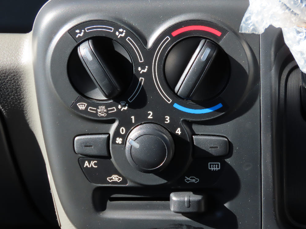 スズキ　エブリィバン PAリミテッド2WD13枚目