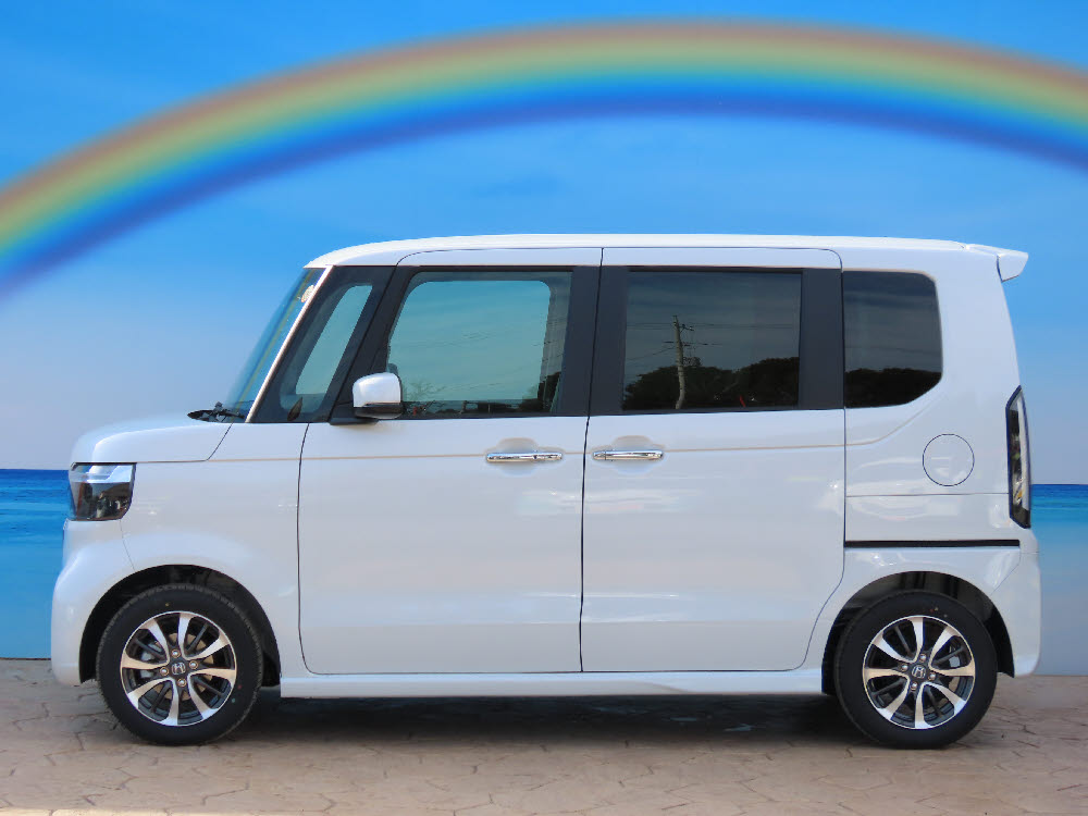 ホンダ　Ｎ ＢＯＸカスタム　8インチナビ（VXM-245ZFEi)7枚目