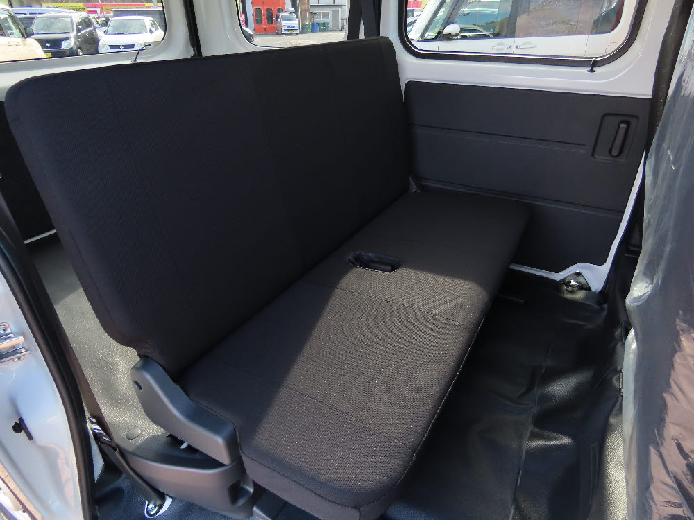 ダイハツ　ハイゼットカーゴ　DX　CVT10枚目