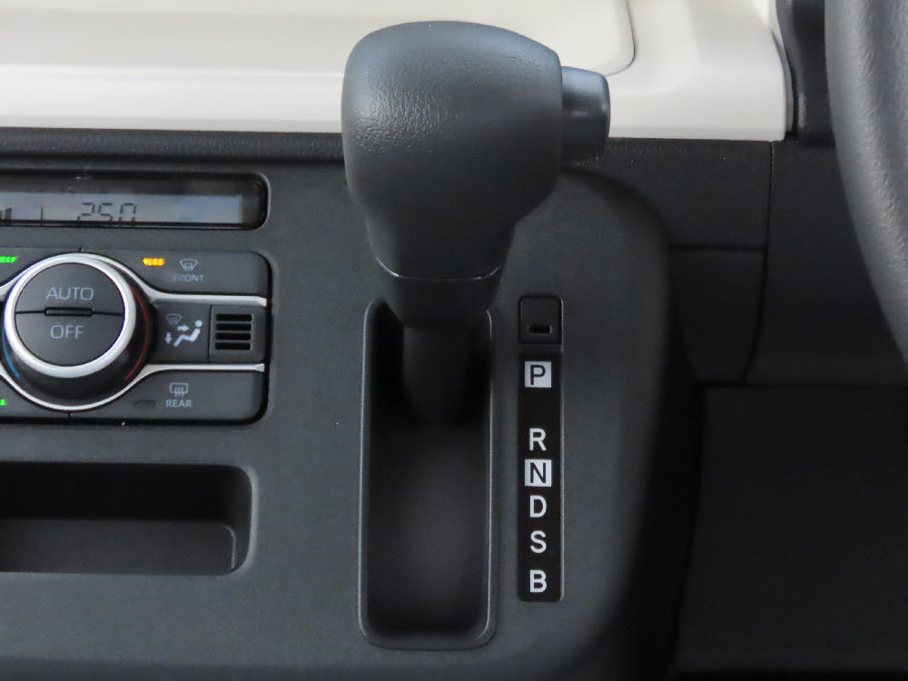 ダイハツ　ムーヴキャンバス　ストライプスX14枚目