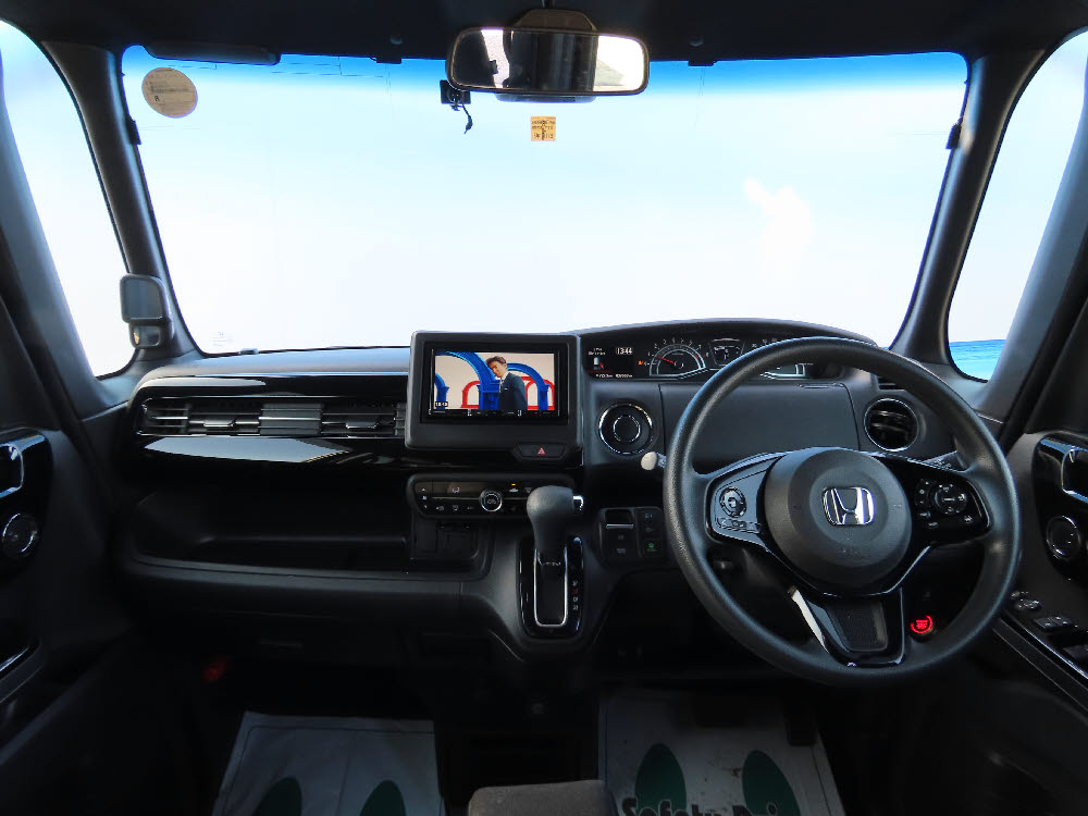 ホンダ　Ｎ ＢＯＸカスタム　L11枚目