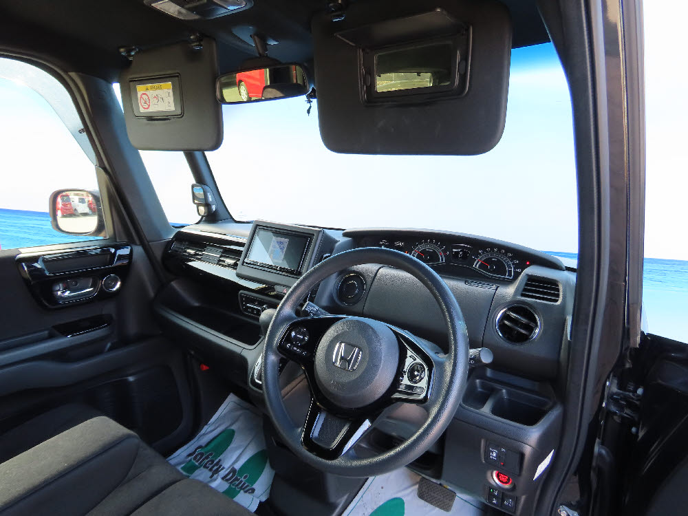 ホンダ　Ｎ ＢＯＸカスタム　L8枚目