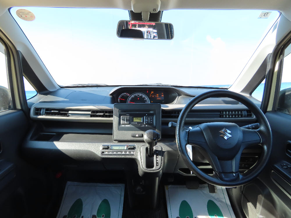 スズキ　ワゴンＲ HYBRID FX11枚目