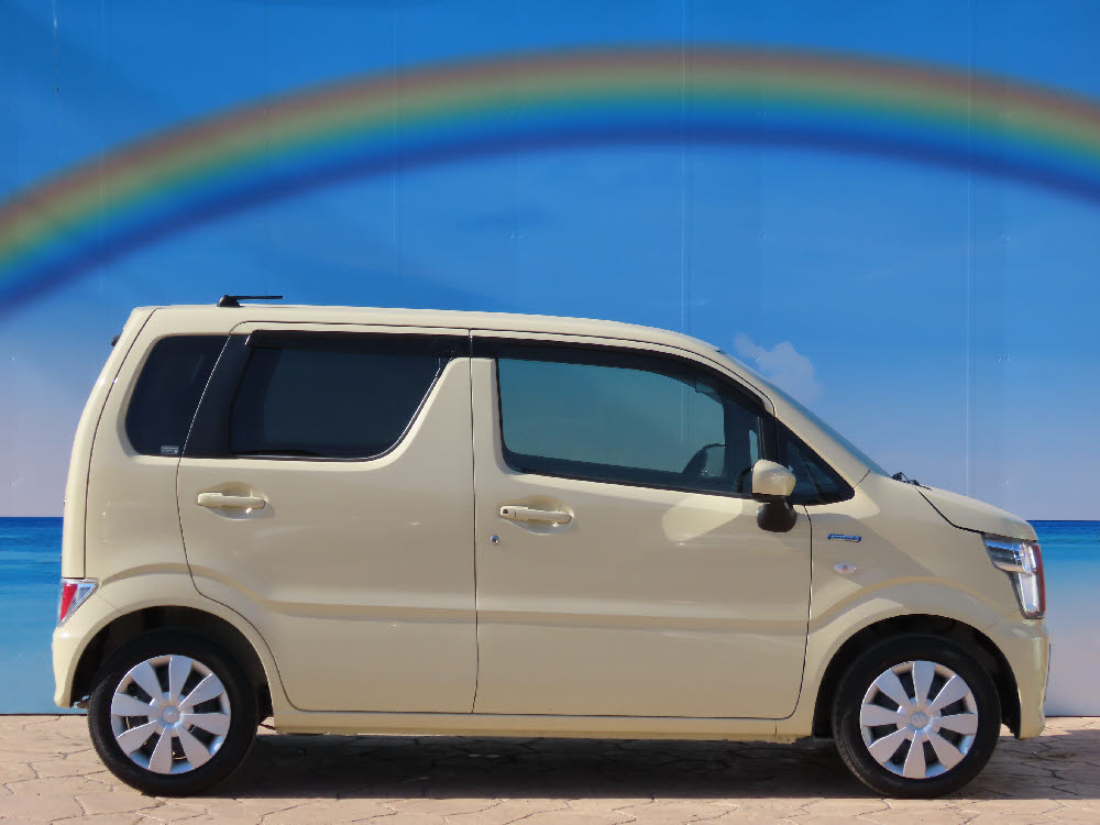 スズキ　ワゴンＲ HYBRID FX3枚目