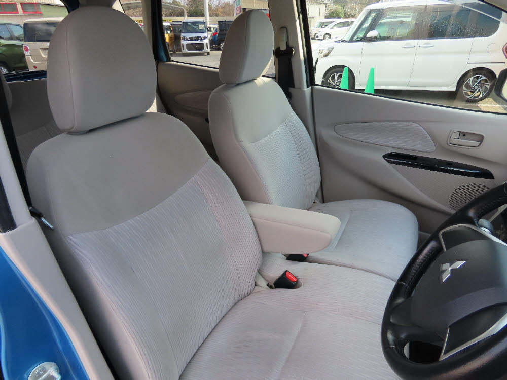 ミツビシ　ｅＫワゴン　G9枚目