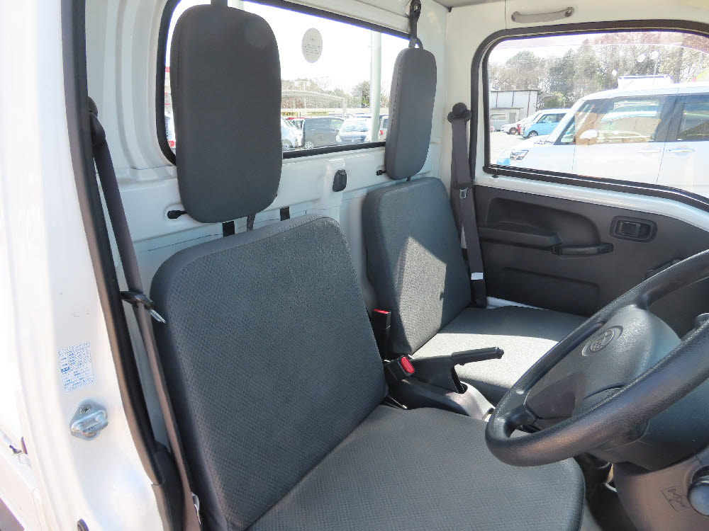 スバル　サンバートラック TB　2WD　MT5枚目