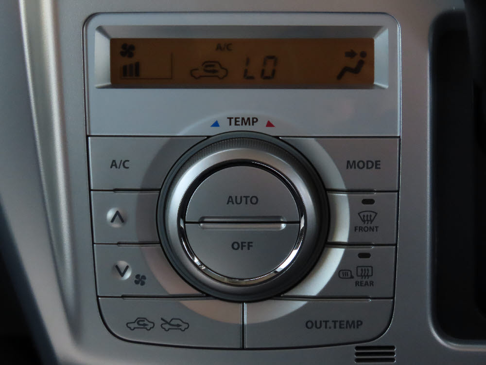 マツダ　フレアクロスオーバー XS12枚目