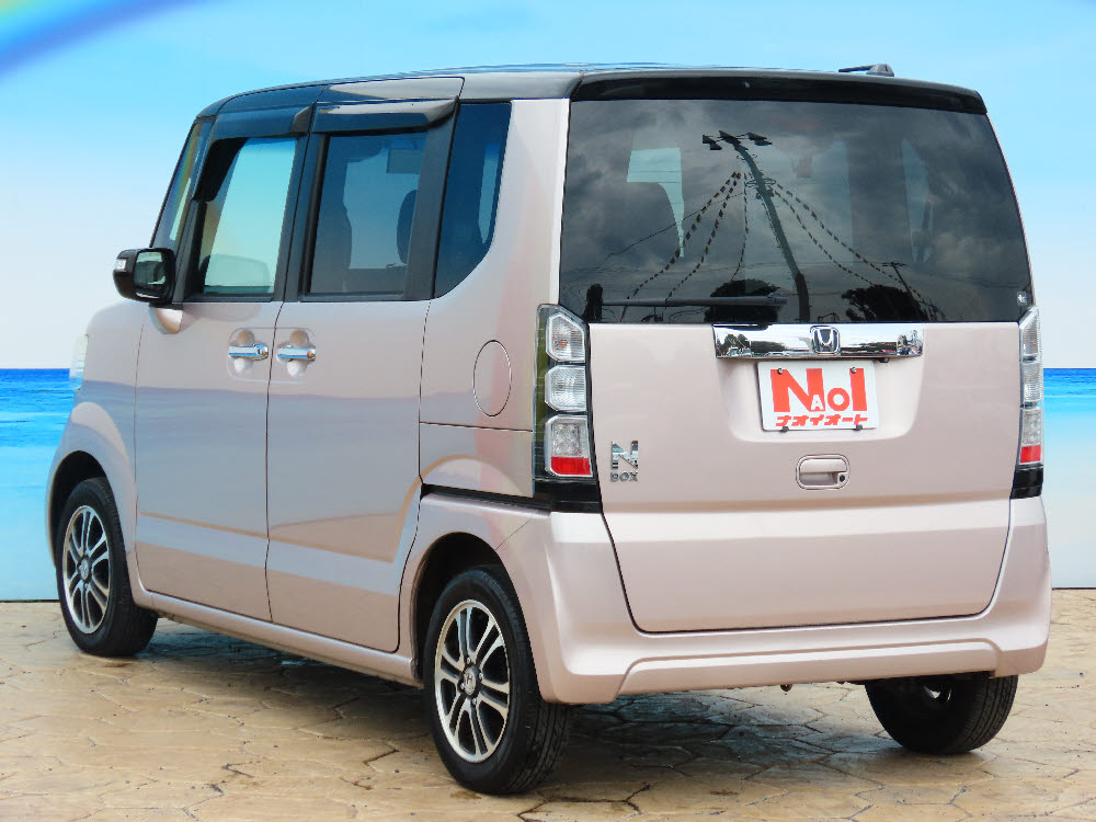 ホンダ　Ｎ ＢＯＸ 2トーンカラースタイル G・ターボLパッケージ6枚目