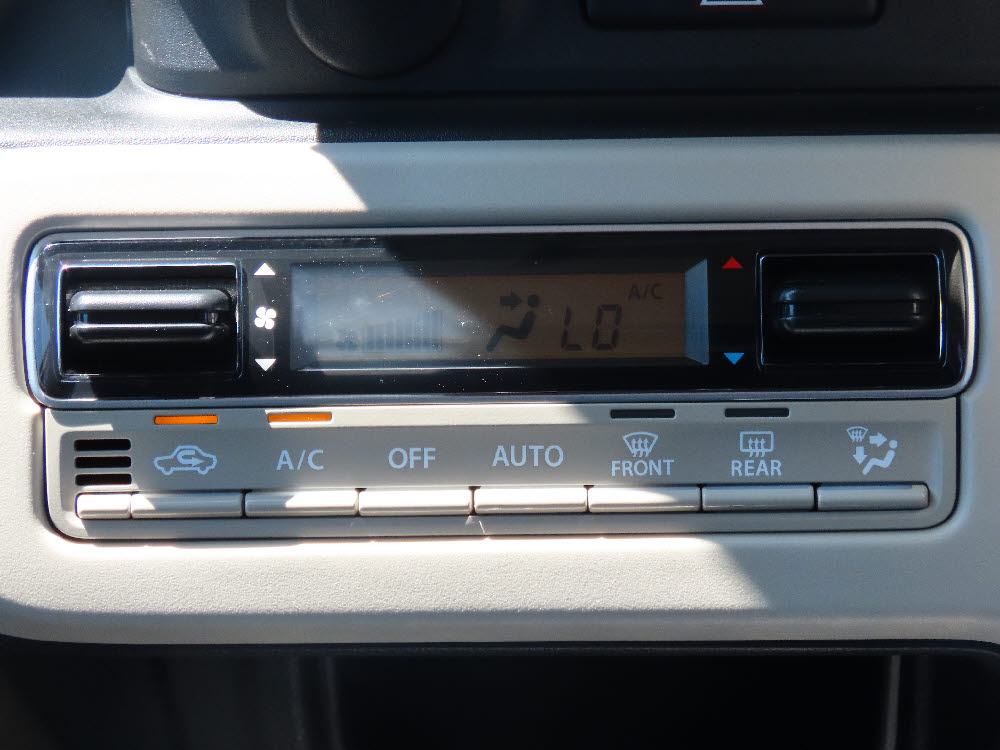 スズキ　ワゴンＲスマイル HYBRID S12枚目