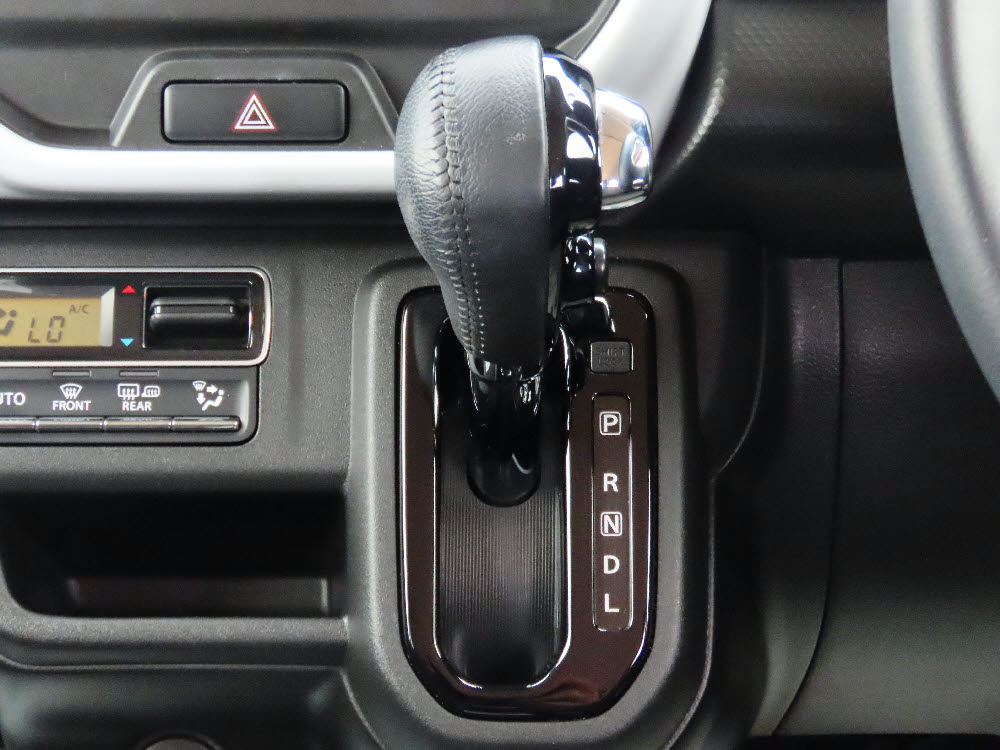 スズキ ハスラー HYBRID X13枚目