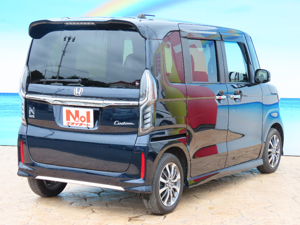 ホンダ N BOXカスタム L4枚目