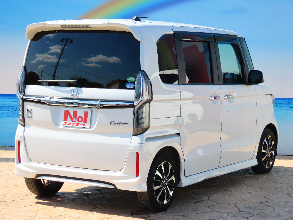 ホンダ　Ｎ ＢＯＸカスタム　G・Lホンダセンシング4枚目