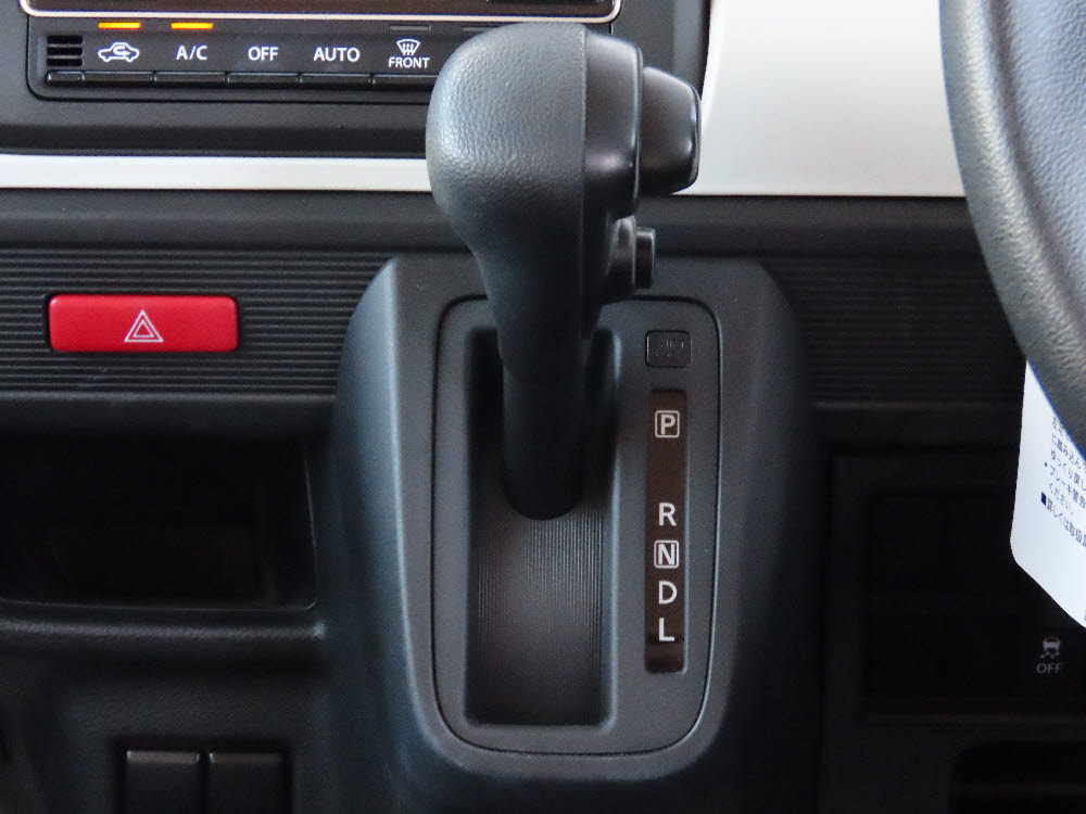 スズキ スペーシア HYBRID G13枚目