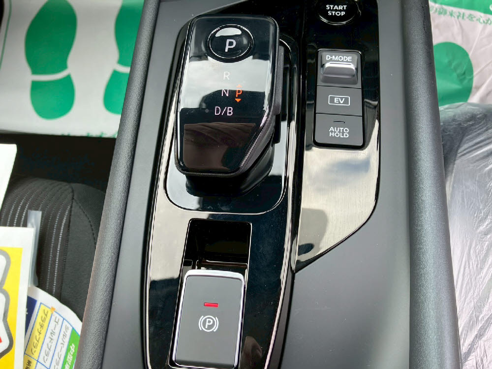 ニッサン ノート e-POWER X 2WD17枚目