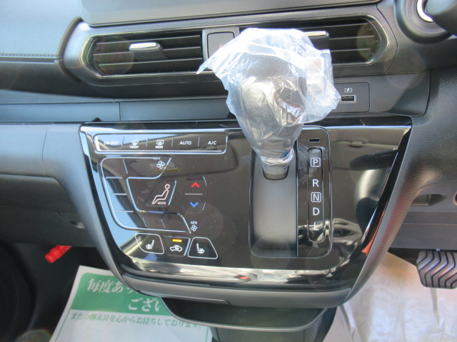 ミツビシ　ｅｋクロス　G12枚目