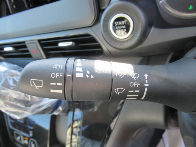 ミツビシ　ｅｋクロス　G13枚目