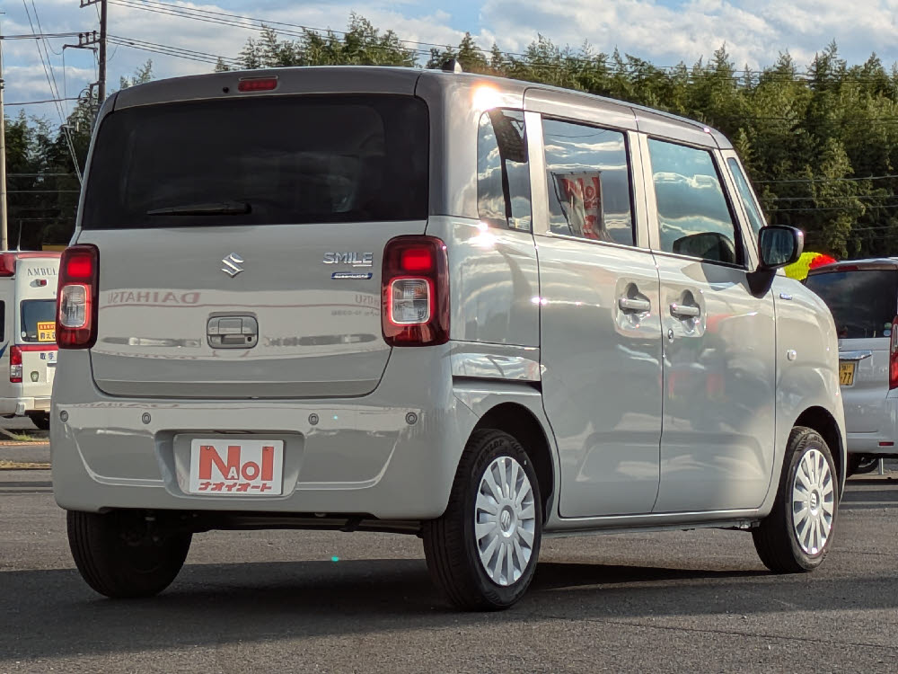 スズキ　ワゴンＲスマイル　HYBRID S 3型3枚目