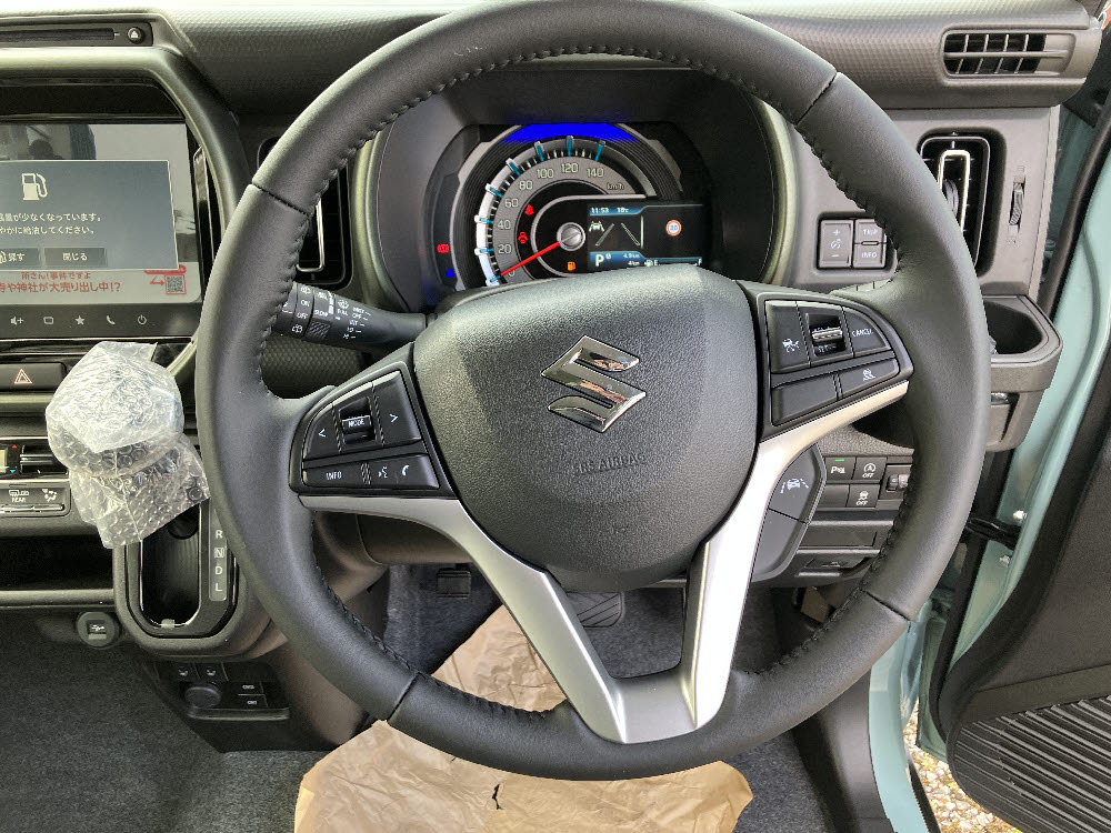 スズキ　ハスラー　タフワイルド ナビ付9枚目