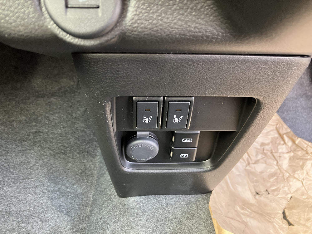 スズキ　ハスラー　タフワイルド ナビ付12枚目